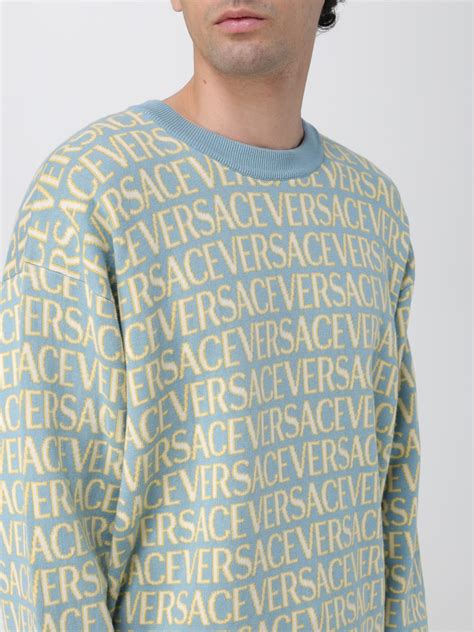 logo su maglia versace|versace designer.